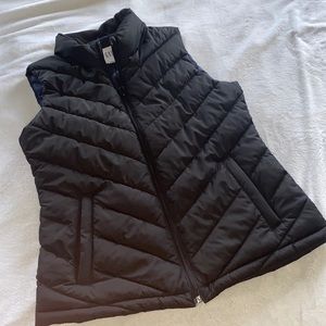 GAP Puffer Vest - Size Medium